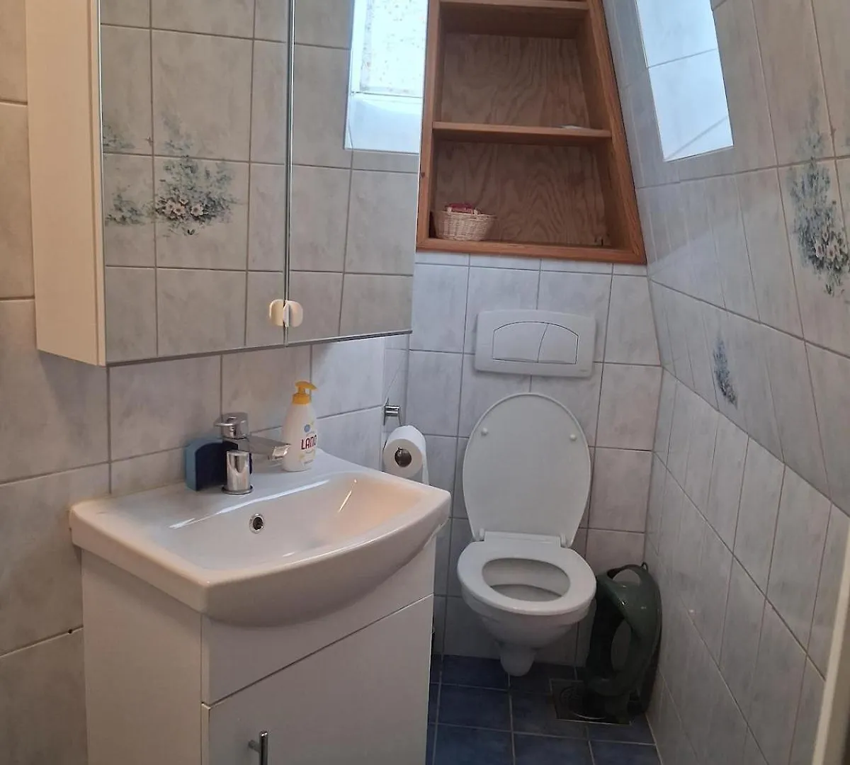 Cozy & Central 10min to Bergen Center Διαμέρισμα